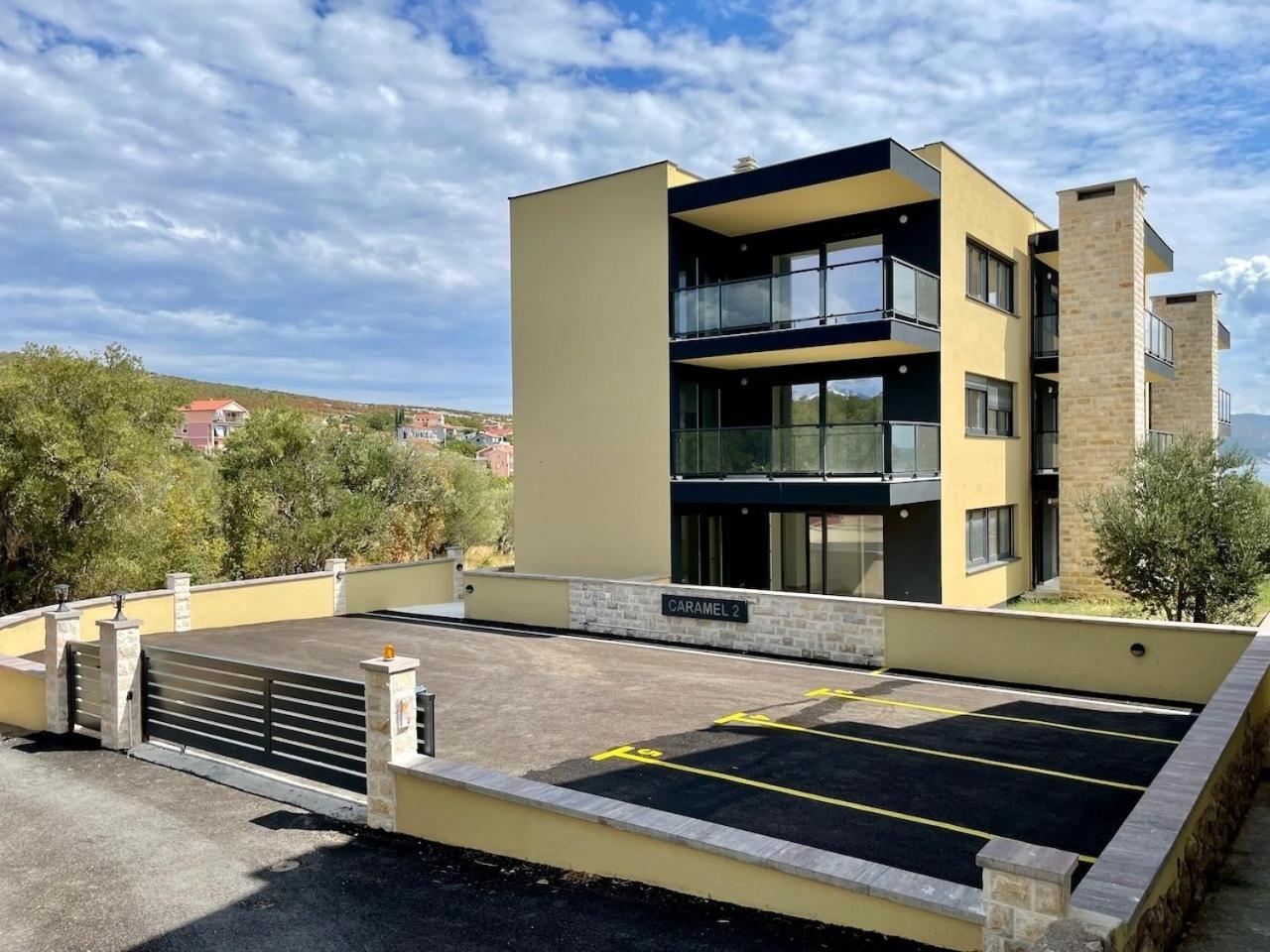 Ferienwohnung Mit Beheiztem Pool, 60 M Vom Strand Maslenica Buitenkant foto